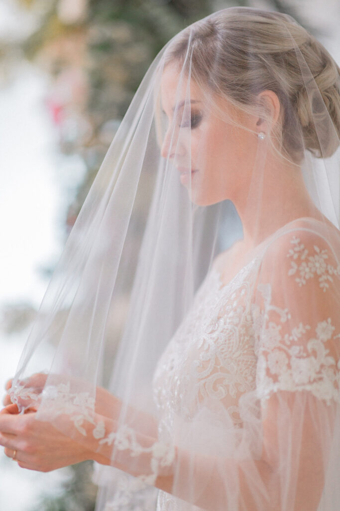 new-jersey-wedding-photographer-bride-in-veil