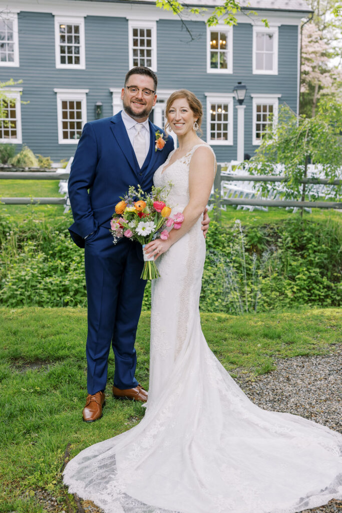 Butler Wedding, Couples portraits with spring bouquet, The Inn at Millrace Pond