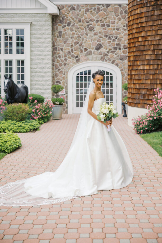 Wedding Portraits with couple at Ryland Inn, New Jersey with photos by Simone Jaramillo Photography