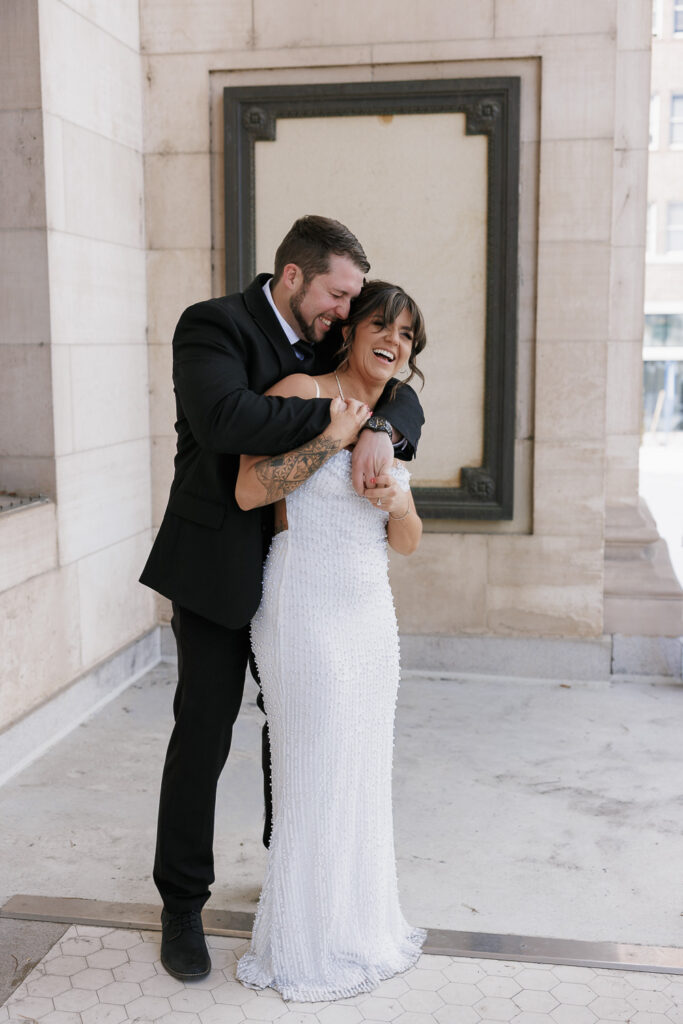 Fun engagement poses, courthouse photos with Simone Jaramillo Photography